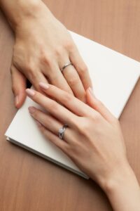 結婚前に浮気発覚？婚約者の調査依頼が急増中