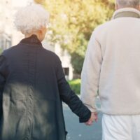 70代・80代でも増える「交際相手の調査」|高齢者の恋愛と信頼のかたち