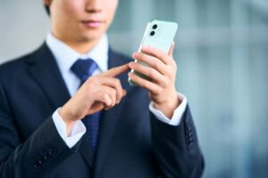 シルバーウイーク明けは浮気に注意|残業・飲み会が増えたら調査の狙い目